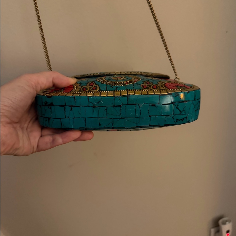 Antik Kraft mosaic crossbody bag with gold tone accents and chain strap - Picture 6 of 13